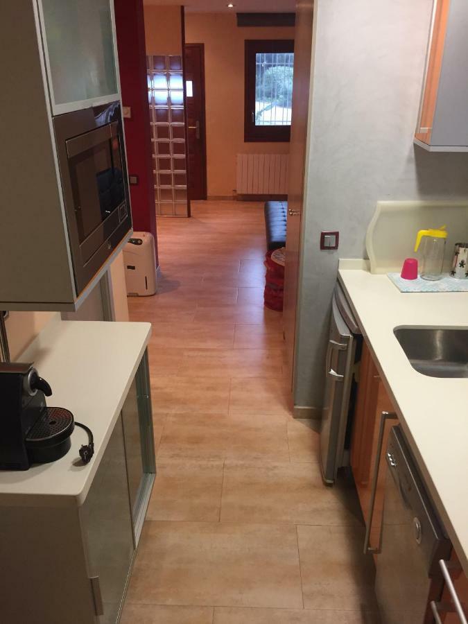 סנט אנדראו דה יאבאנרס Apartamento Aislado Jardin Y Piscina מראה חיצוני תמונה