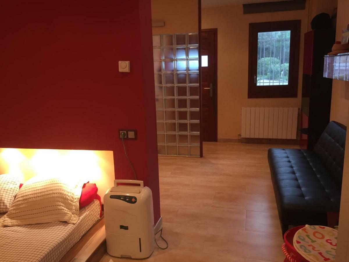 סנט אנדראו דה יאבאנרס Apartamento Aislado Jardin Y Piscina מראה חיצוני תמונה